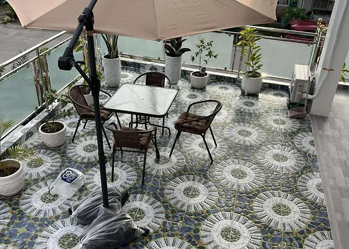 Bed & Breakfast Guest #3 Terrace, Rooftop, Wifi, Netflix *